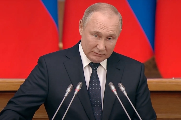 Фото: Телеканал «Вместе:рф» путін погрожує «блискавичними ударами» у відповідь на «загрози від країн Заходу»