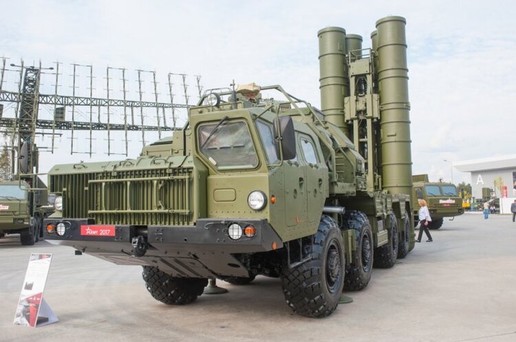 Комплекси С-300 від країн-партнерів вже прибули до України, захищають небо на півдні Комплекси С-300 від країн-партнерів вже прибули до України, захищають небо на півдні