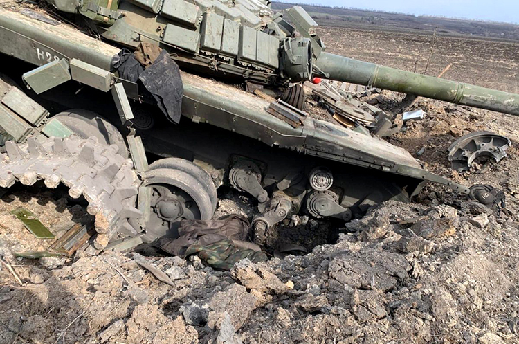 З початку вторгнення ворог втратив уже понад 1000 танків З початку вторгнення ворог втратив уже понад 1000 танків