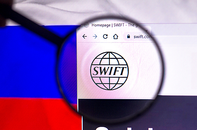 У ЄС оголосили про плани відключити від SWIFT нові російські банки У ЄС оголосили про плани відключити від SWIFT нові російські банки