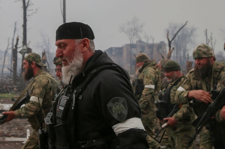 Фото: Reuters Кадирівці на війні щодня зазнають втрат, однак це добре приховується PR-технологіями – російські журналісти