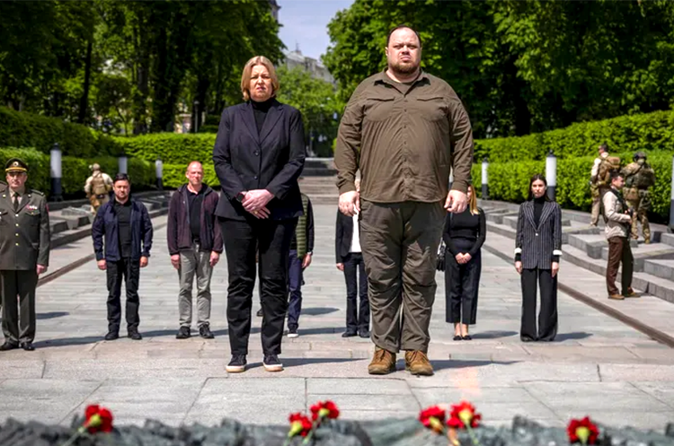Бербель Бас та Руслан Стефанчукв Києві. Бербель Бас після візиту до Києва виступила за прискорення процесу надання Україні членства в ЄС