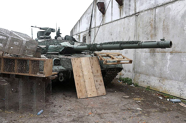 Тероборона Харківщини знищила найсучасніший російський танк Т-90М «Прорив» Тероборона Харківщини знищила найсучасніший російський танк Т-90М «Прорив»