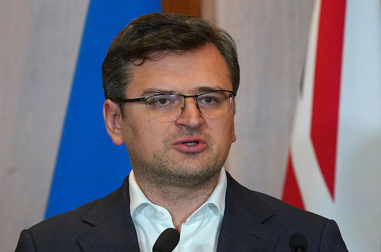 Міністр закордонних справ Дмитро Кулеба. Кулеба закликав країни G7 передати Україні заморожені активи рф на сотні мільярдів доларів