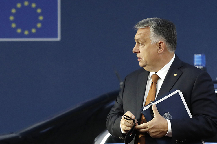 ЄС сподівається найближчими днями досягти консенсусу з Угорщиною з питання ембарго нафтопродуктів – El Pais