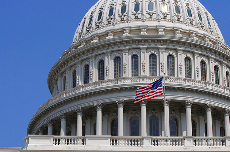 Сенат США предварительно проголосовал за пакет помощи Украине на $40 млрд