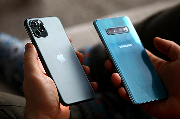 Samsung та Apple сподіваються на відновлення продажів у росії