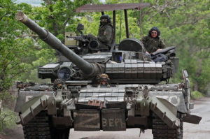 Росія перемістила 50-річні танки Т-62 із глибокого зберігання на поле бою на півдні України, що підкреслює нестачу сучасної техніки у росіян