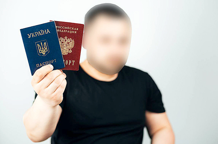 Держприкордонслужба з СБУ затримали на кордоні військового рф з українським паспортом Держприкордонслужба з СБУ затримали на кордоні військового рф з українським паспортом