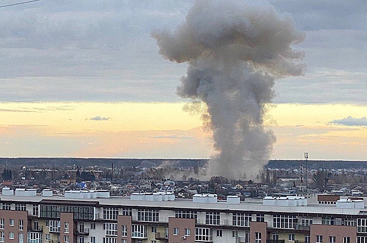 Від вибуху в Мелітополі поранені керівники окупаційних адміністрацій, яких призначили росіяни Від вибуху в Мелітополі поранені керівники окупаційних адміністрацій, яких призначили росіяни