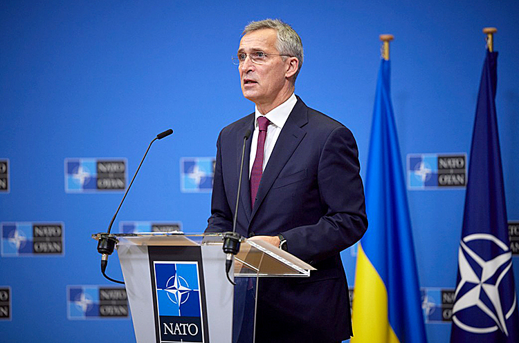 Генеральний секретар НАТО Єнс Столтенберг. Генсек НАТО після зустрічі з Байденом заявив, що війна закінчиться за столом переговорів