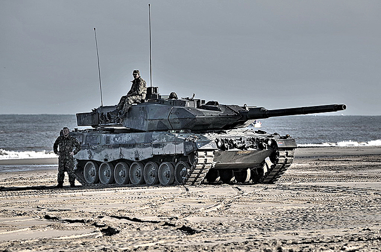 Танк «Leopard». Іспанія готова передати Україні зенітно-ракетні комплекси та бойові танки «Leopard» – ЗМІ