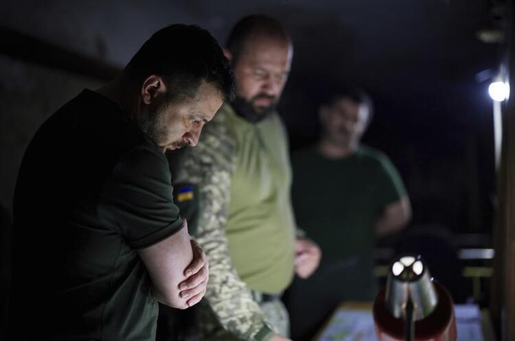 Фото: Офіс президента До Києва доставили перші тіла військових, які загинули на «Азовсталі» у Маріуполі