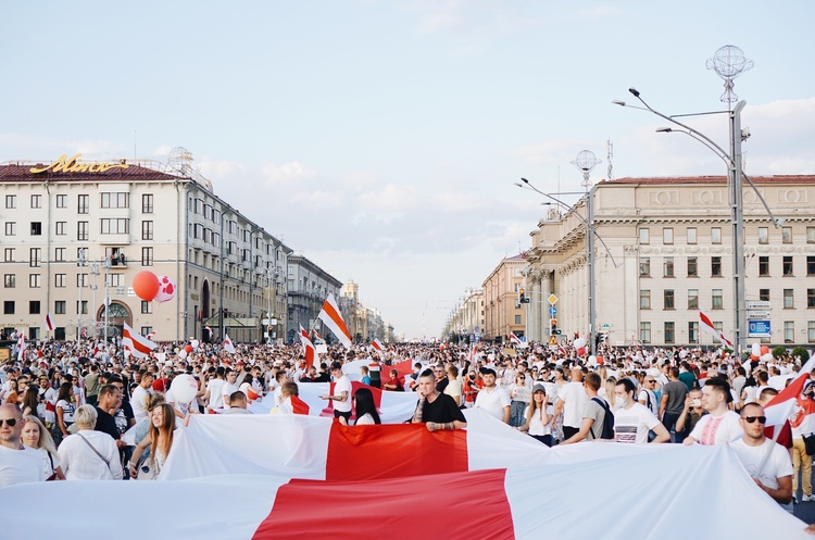 Minsk is not a twin city of Kyiv anymore Minsk is not a twin city of Kyiv anymore