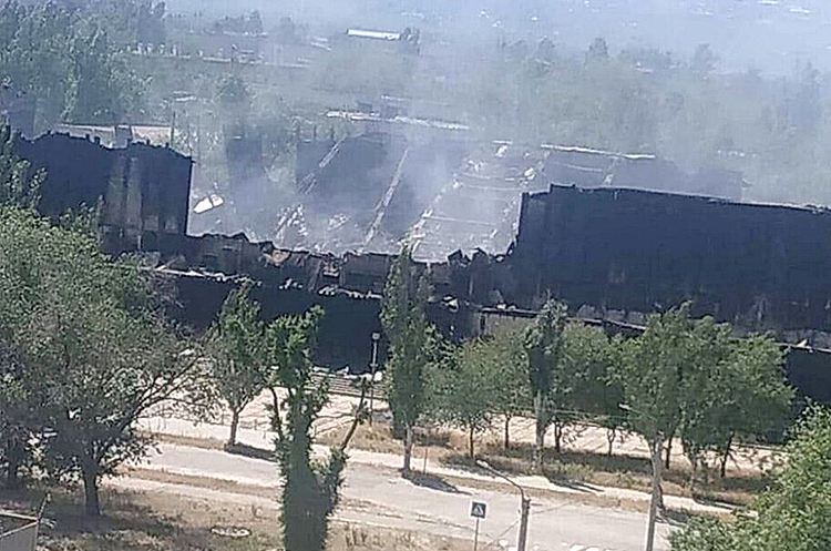 Руїни льодового палацу у Сєвєродонецьку. Росія знову контролює більшу частину Сєвєродонецька – британська розвідка