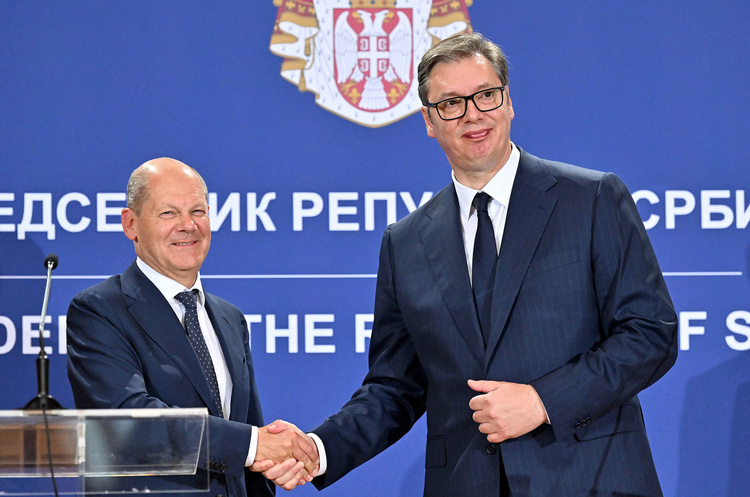 Andrej Isakovic/AFP/Getty Images Канцлер Німеччини Шольц заявив, що Сербія має приєднатися до санкцій проти росії