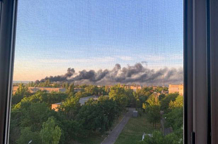 Вранці в окупованому Бердянську пролунали три вибухи Вранці в окупованому Бердянську пролунали три вибухи