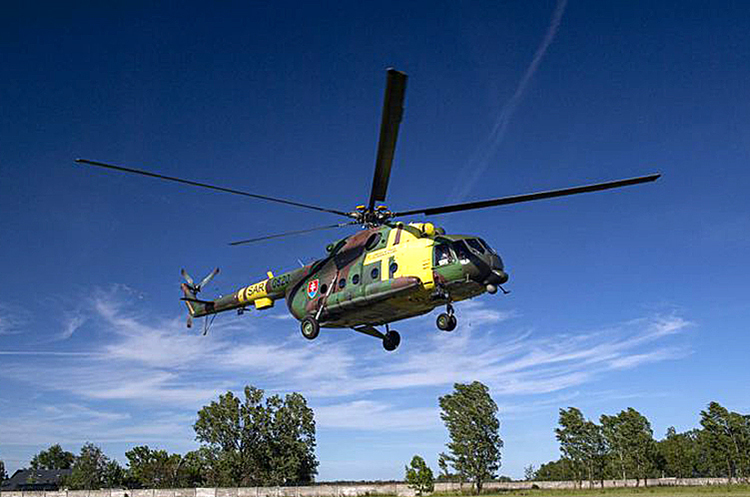 Гелікоптер Мі-17. Словаччина передала Україні п'ять гелікоптерів