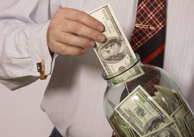 15 000 мільйонерів уже намагаються виїхати з рф 15 000 мільйонерів уже намагаються виїхати з рф