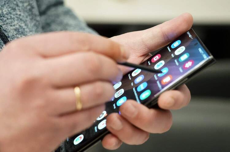 У рф неможливо активувати частину смартфонів Samsung, завезених по «паралельному імпорту» У рф неможливо активувати частину смартфонів Samsung, завезених по «паралельному імпорту»