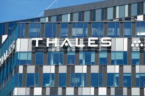 Французький гігант Thales, чия електроніка була знайдена в російській бронетехніці, таки піде з росії