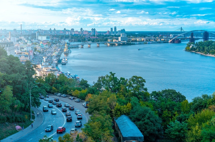 З 20 червня у Києві для автомобільного руху запрацюють мости Метро і Патона
