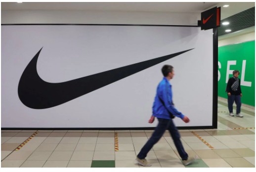 «Магазини зачинилися і більше не відчиняться»: Nike повністю йде з росії