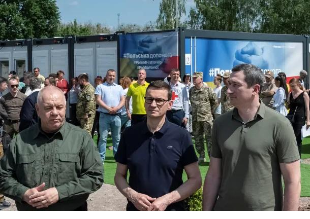 Матеуш Моравецький на Київщині Банк Ради Європи надав кредит 450 млн євро Польщі для допомоги з українськими біженцями