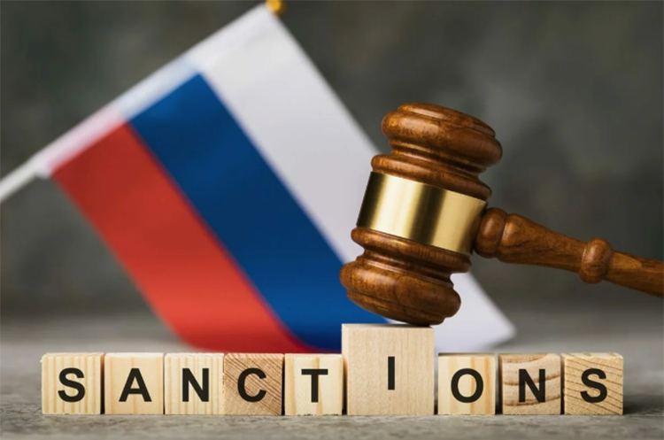 США ввели санкції проти майже 100 росіян США ввели санкції проти майже 100 росіян