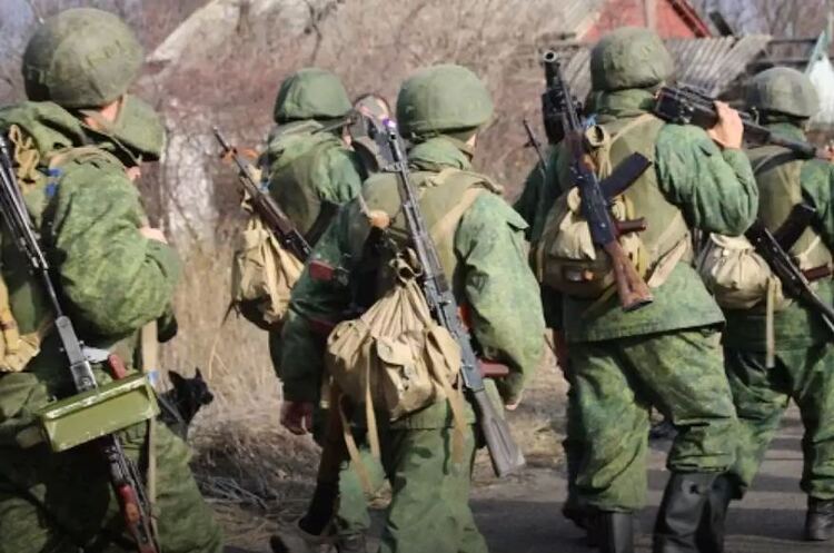 Оккупанты пытаются скрыться с места боевых действий в Крым – разведка