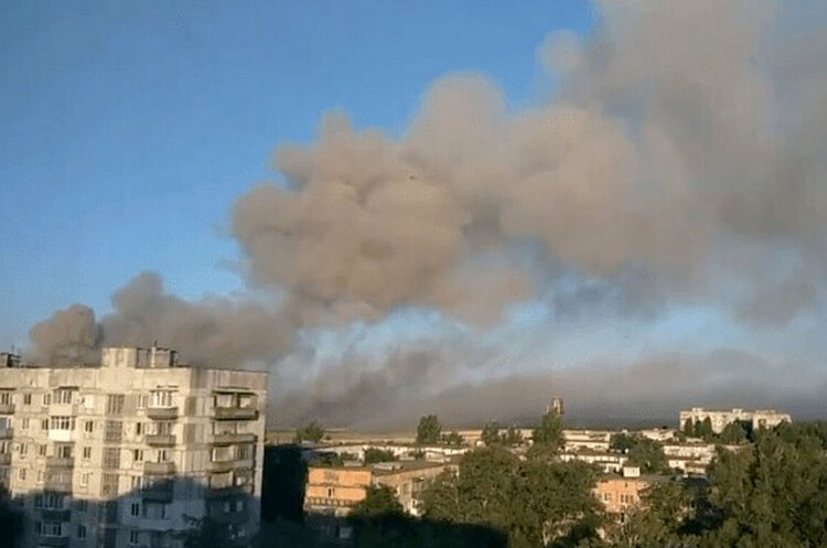 ЗСУ знищили ще один склад російських снарядів на окупованій території ЗСУ знищили ще один склад російських снарядів на окупованій території