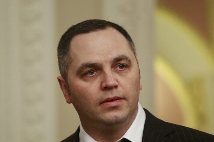 Проросійський експосадовець часів Януковича Портнов виїхав з України, але прикордонники не повідомляють на яких підставах Проросійський експосадовець часів Януковича Портнов виїхав з України, але прикордонники не повідомляють на яких підставах