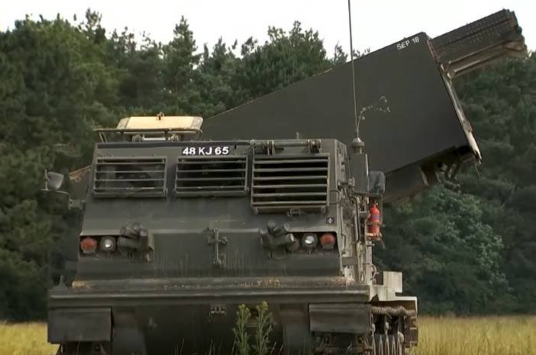 Американські РСЗВ M270 вже в Україні – Резніков Американські РСЗВ M270 вже в Україні – Резніков