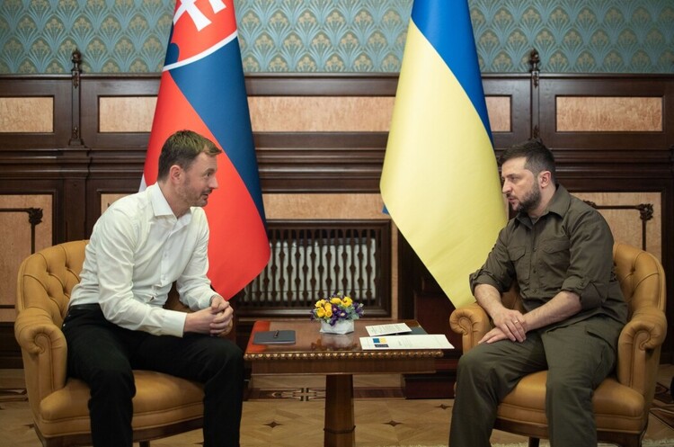 Президент України з прем'єр-міністром Словаччини Словаччина хоче відмовитися від ядерного палива з росії і вже шукає альтернативу