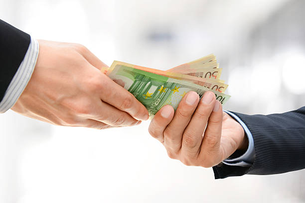Уряд приватизує 420 держпідприємств Уряд приватизує 420 держпідприємств