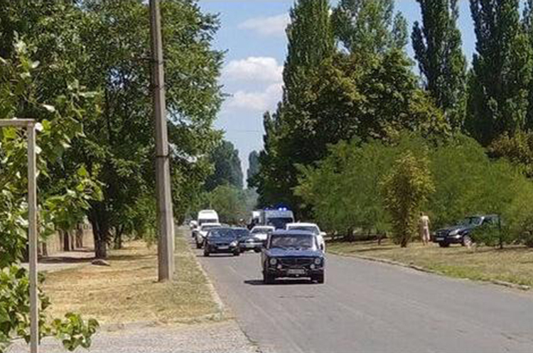 Херсонские партизаны взорвали авто с двумя полицейскими-коллаборантами Херсонские партизаны взорвали авто с двумя полицейскими-коллаборантами