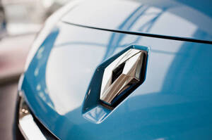 Автовиробник Renault втратив 1,36 млрд євро за півроку – Bloomberg