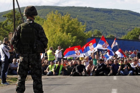 Сирены, стрельба и баррикады: что произошло в регионе Сербия – Косово