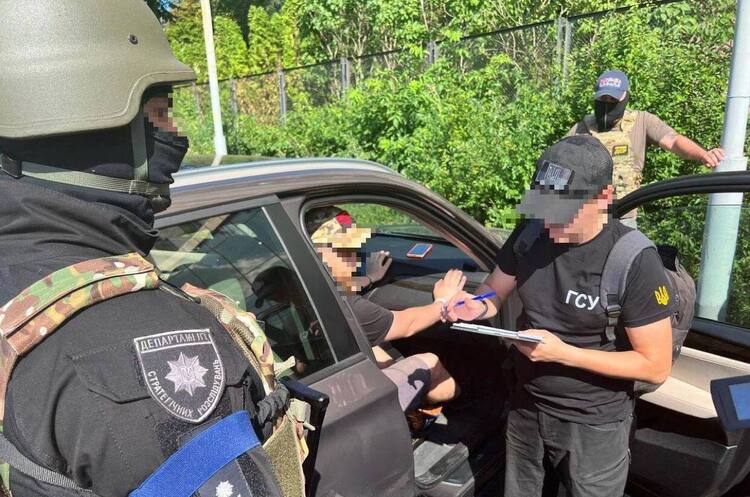 Добровольця тероборони викрили на продажі гуманітарної допомоги – прокуратура Добровольця тероборони викрили на продажі гуманітарної допомоги – прокуратура