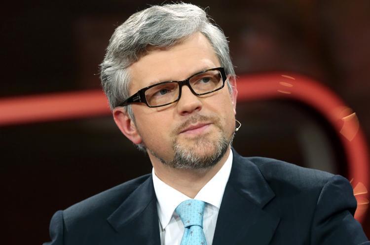 Андрій Мельник Експосол Андрій Мельник хоче особисто зустрітися з Шольцем, щоб вибачитися за “ображену ковбаску”