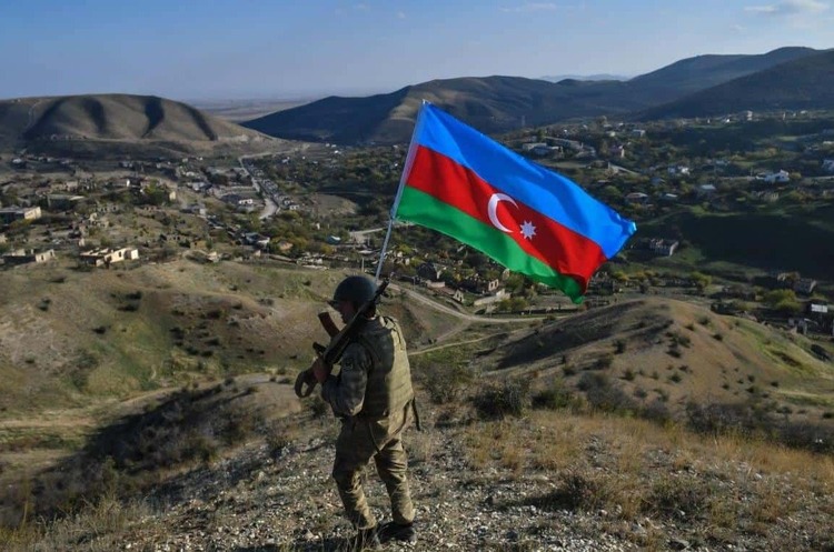 Азербайджан хоче заволодіти спірними територіями в Нагірному Карабасі, поки росія зосереджена на війні в Україні – військовий експерт