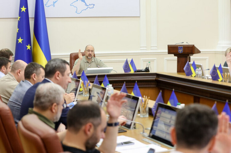 «Україна конфісковує 903 об’єкти, які належать росії», – Шмигаль «Україна конфісковує 903 об’єкти, які належать росії», – Шмигаль