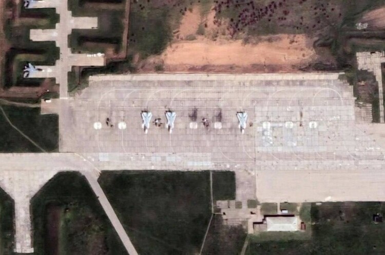 The Armed Forces destroyed nine enemy aircraft at the Saky airbase The Armed Forces destroyed nine enemy aircraft at the Saky airbase
