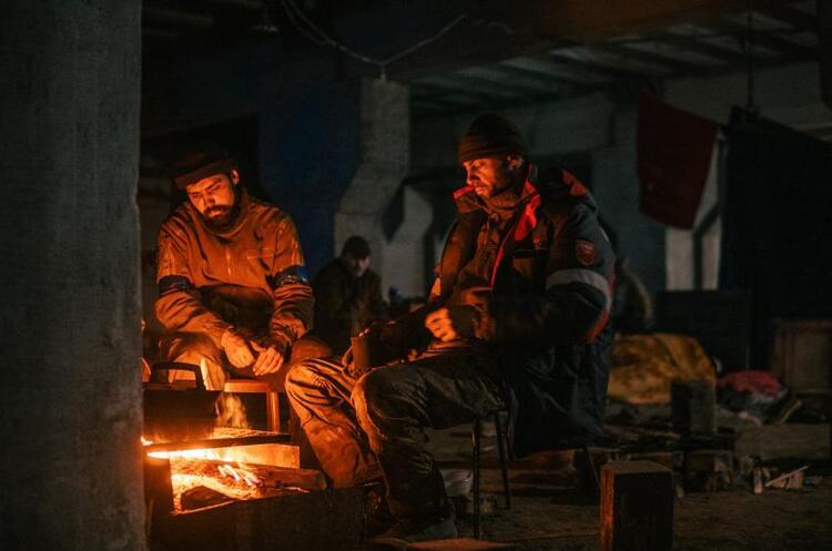 Сім'ї захисників «Азовсталі» звернулися до Зеленського Сім'ї захисників «Азовсталі» звернулися до Зеленського