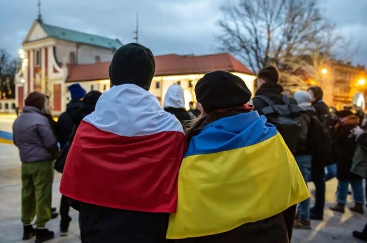 Близько 6 млн українських біженців можуть стати податковими резидентами інших країн