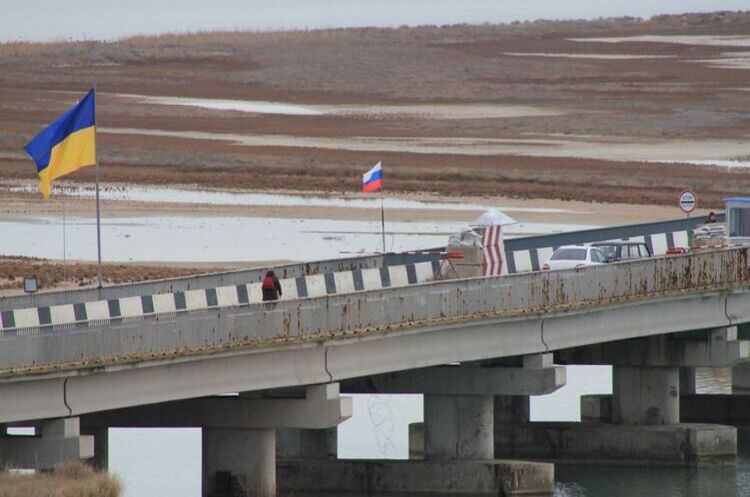 Україна розслідує розмінування мостів між Кримом та Херсоном після перемоги – Резніков