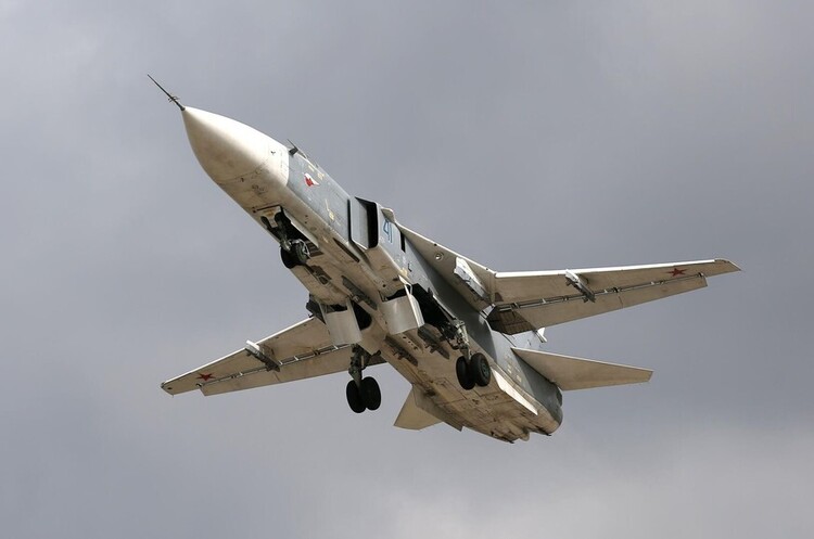 Су-24М Росія збирається використовувати у війні проти України застарілі Су-24М – Генштаб