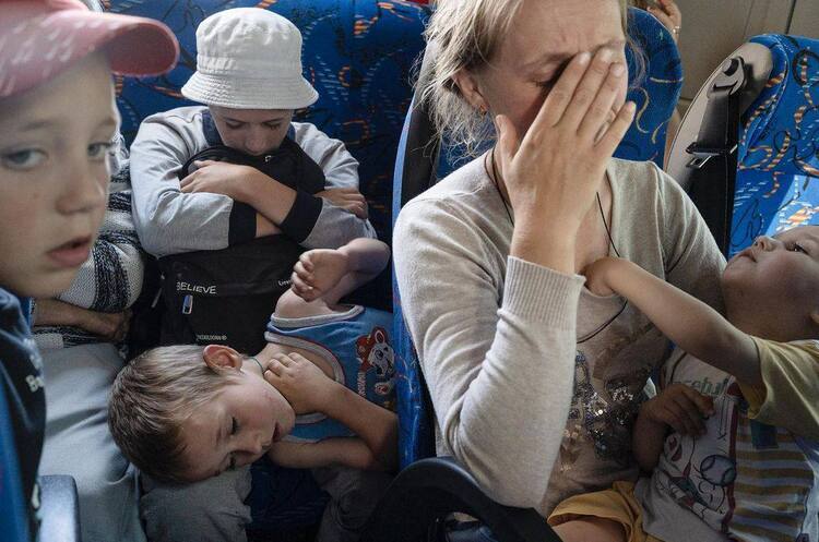 ЮНІСЕФ припинив прийом заявок на грошову допомогу від українських сімей ЮНІСЕФ припинив прийом заявок на грошову допомогу від українських сімей