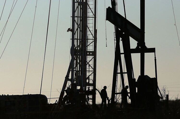 Нафта дешевшає через ослаблення економічних показників Китаю Нафта дешевшає через ослаблення економічних показників Китаю