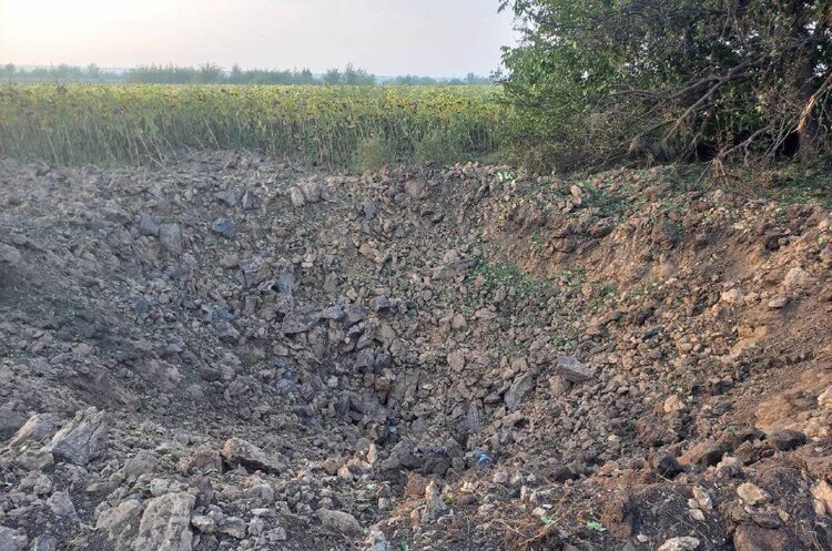 Вночі ворог випустив чотири ракети по Запоріжжю Вночі ворог випустив чотири ракети по Запоріжжю